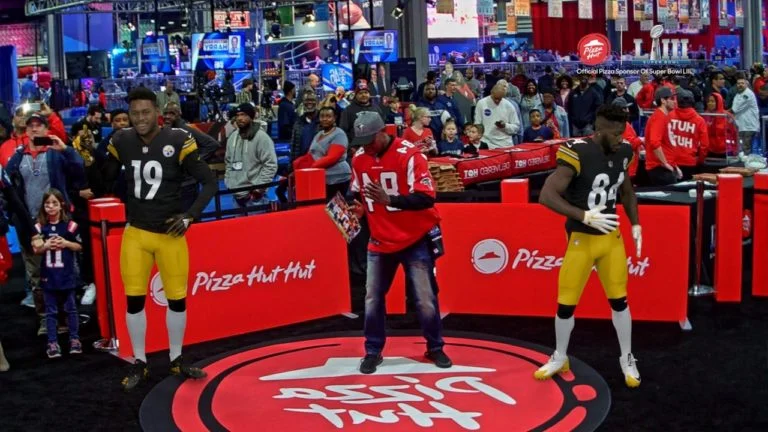 Pizza Hut to Launch Interactive AR Fan Experience by INDE for Super Bowl –  INDE